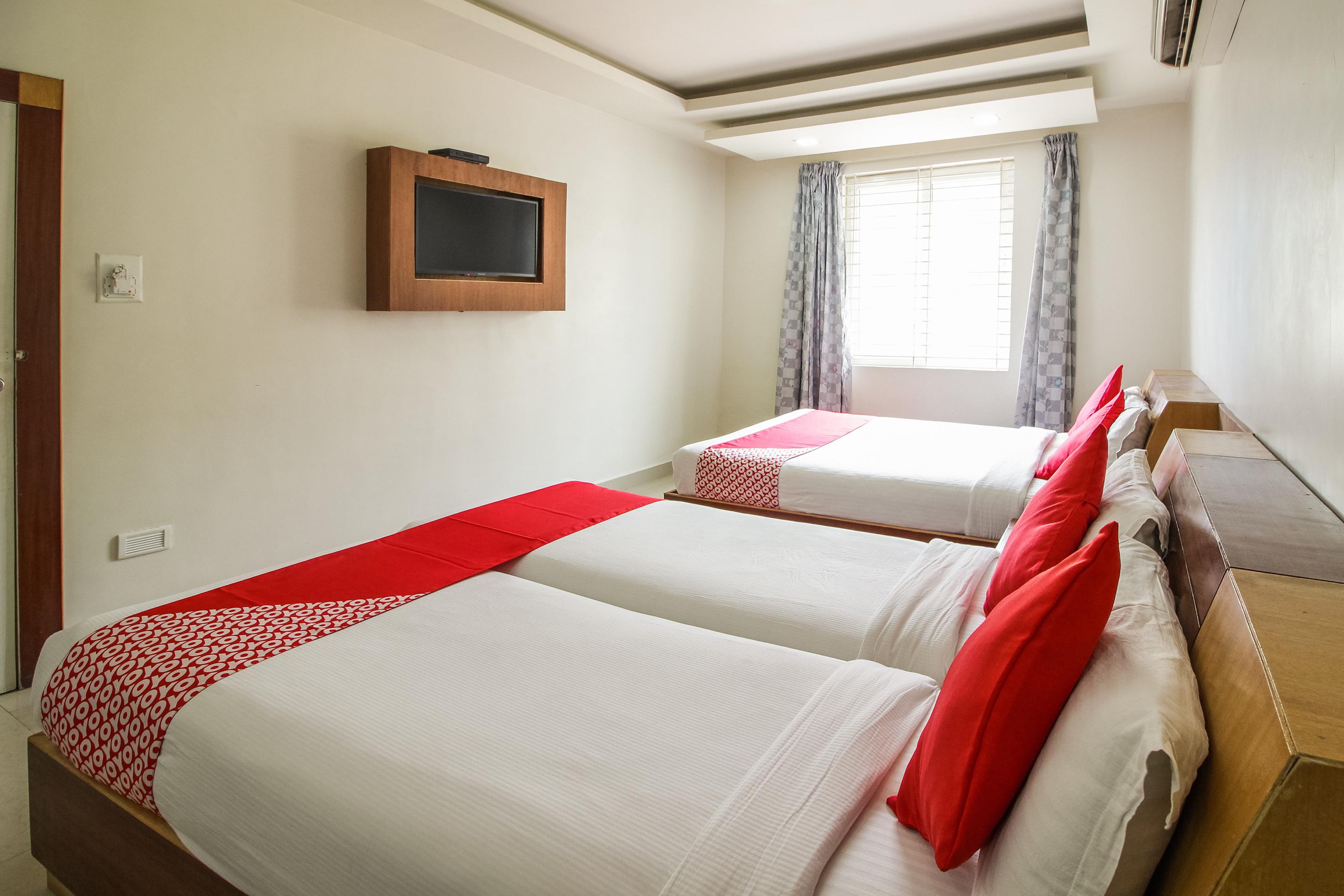 Hotel White Parrot Mysore Exterior foto