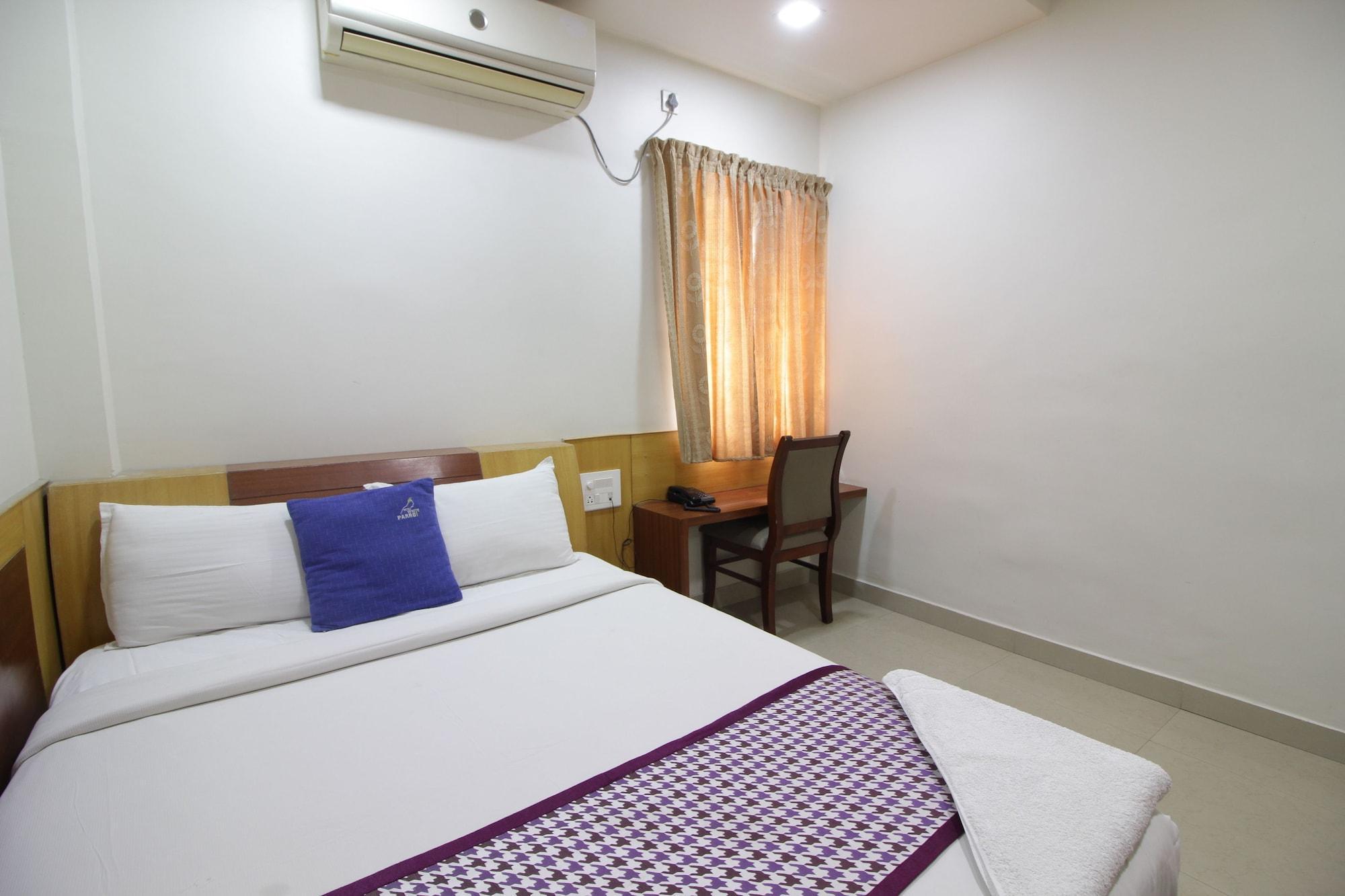 Hotel White Parrot Mysore Exterior foto