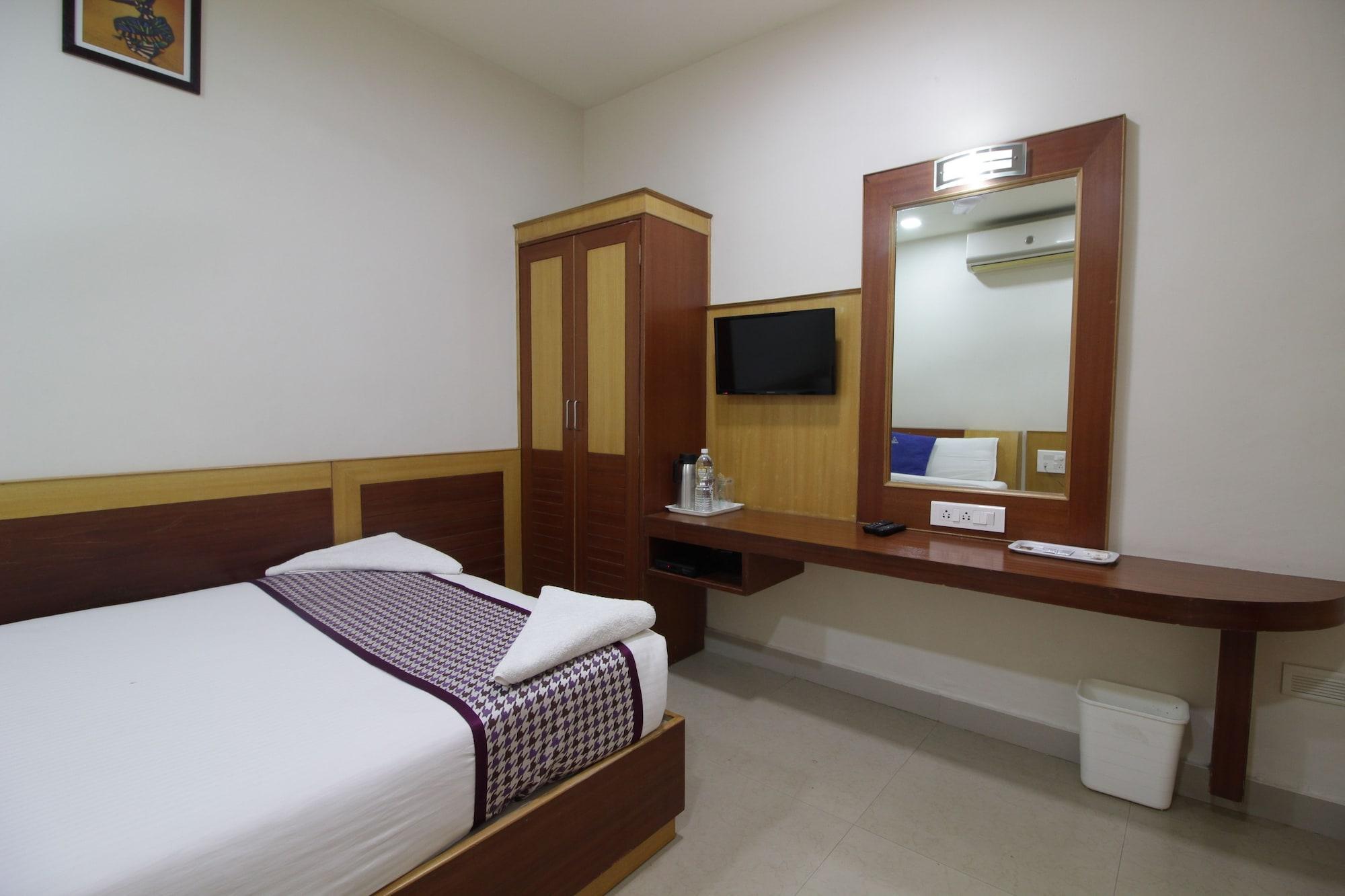 Hotel White Parrot Mysore Exterior foto