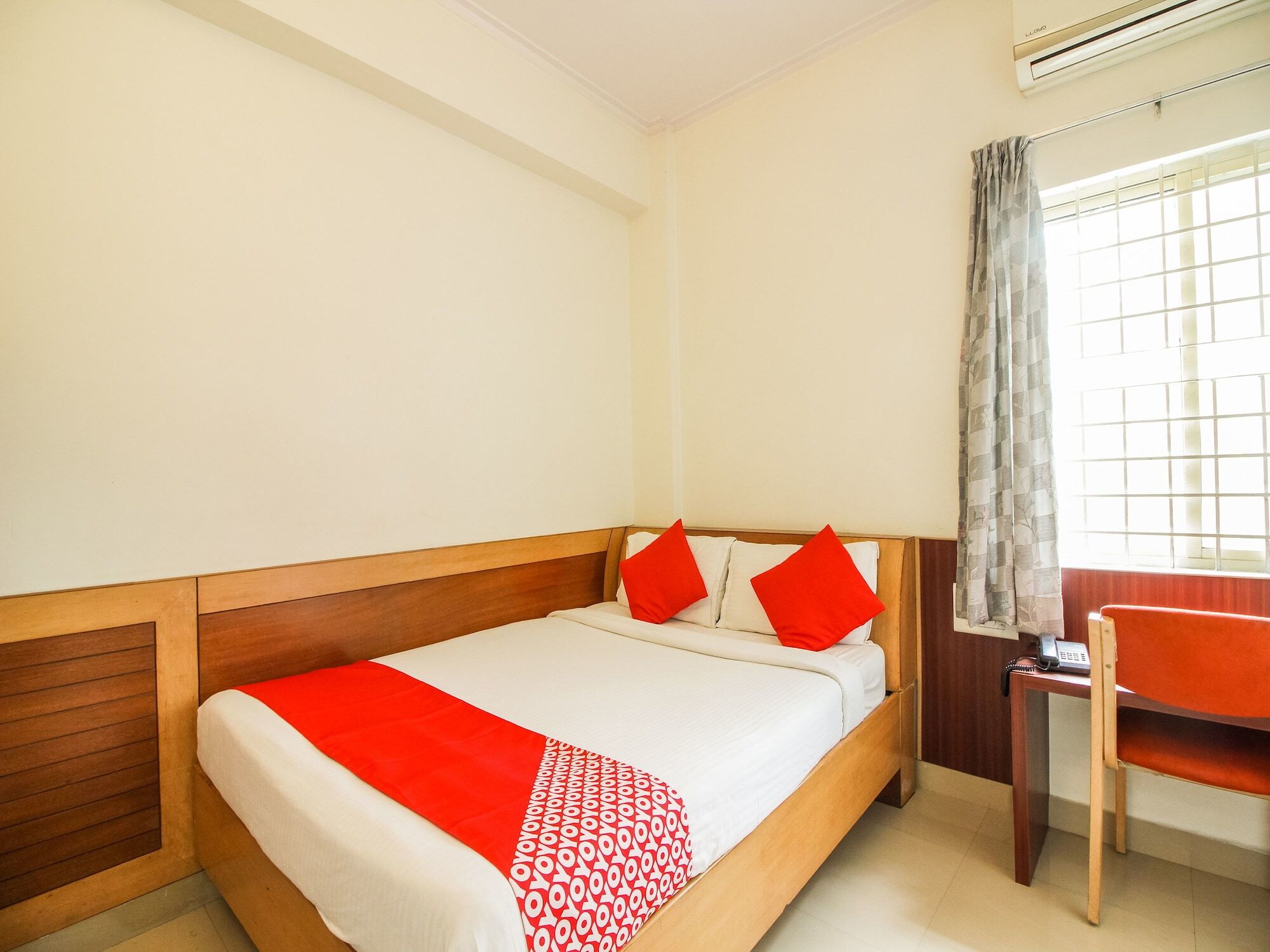 Hotel White Parrot Mysore Exterior foto