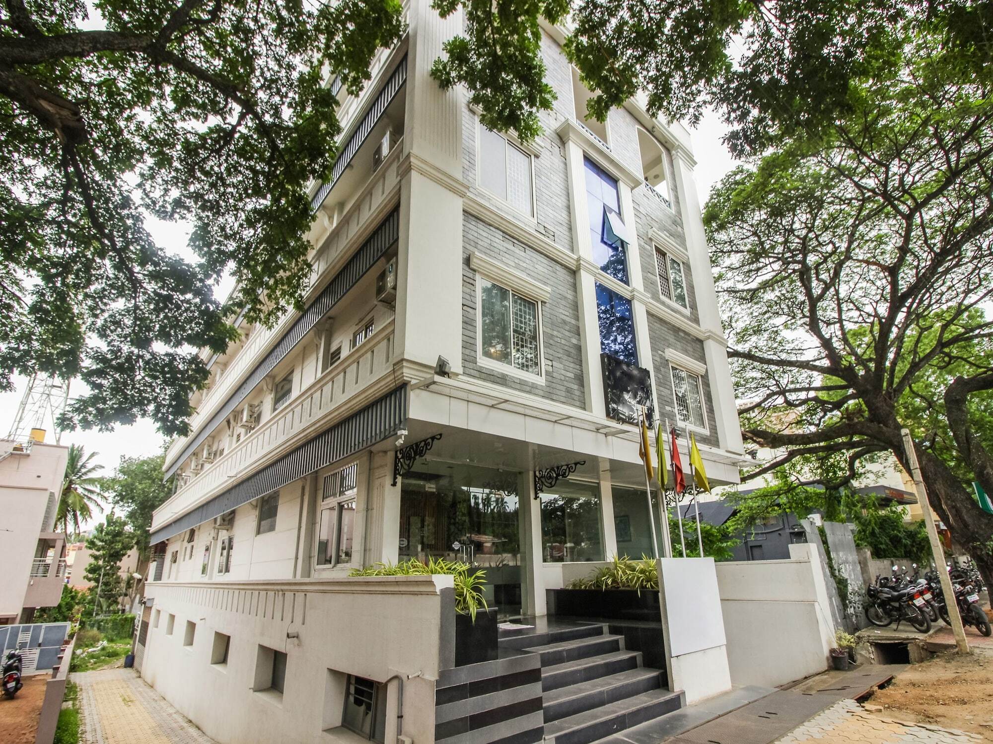 Hotel White Parrot Mysore Exterior foto